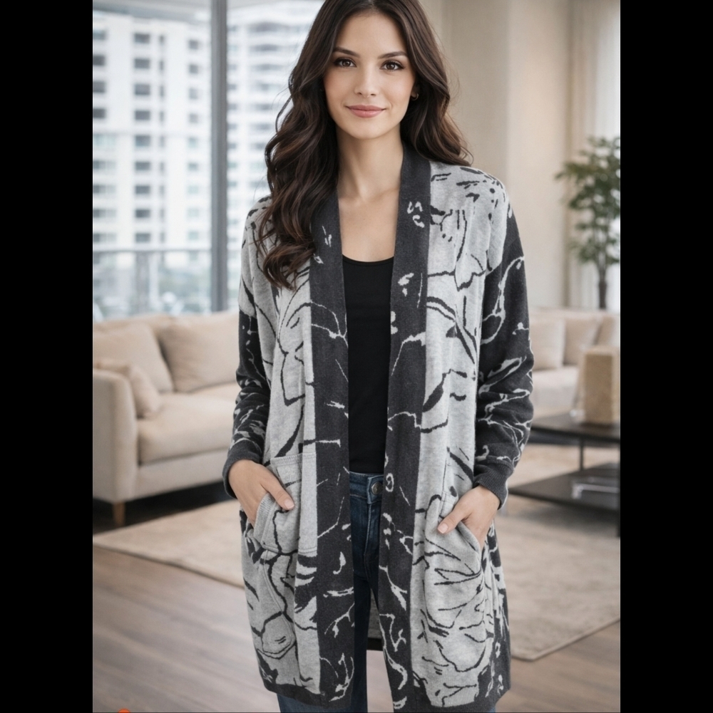 Liverpool Floral Gray Women's Sweater
